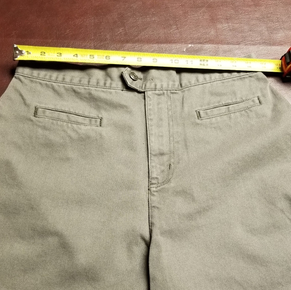 Ladies Jean Shorts - Picture 5 of 5